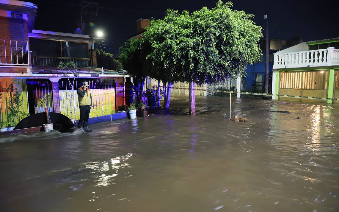 Se Registra Nueva Mega Fuga De Agua En Ecatepec Varias Casas