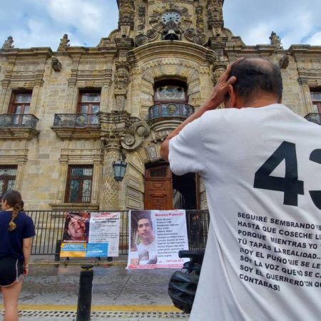 Hacen eco en Jalisco al reclamo de 8 años sin justicia para los jóvenes de Ayotzinapa – El Occidental