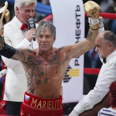 Mickey Rourke: La caída y redención de un icono cine El Luchador box