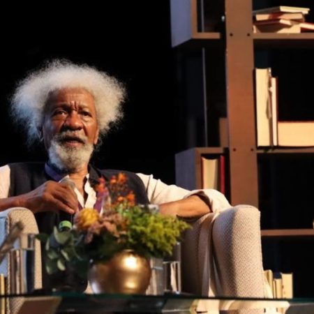 Wole Soyinka: la literatura es el escape cuando la realidad se vuelve insostenible – El Occidental