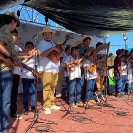 Buscan preservar la música tradicional de Veracruz en la sangre joven – El Occidental