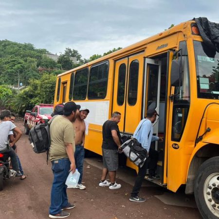 Cierran playas y evacuan a casi 300 personas por paso de ‘Roslyn’ por Jalisco – El Occidental