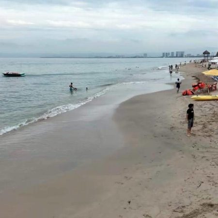 Huracán ‘Roslyn’: Colocan bandera roja en playas de Puerto Vallarta; vuelos presentan retrasos – El Occidental