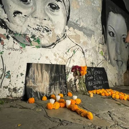 Tuxtla Día de Muertos colocan ofrendas a víctimas de feminicidio – El Occidental