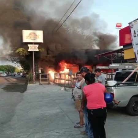 Se registra incendio en bar y un vehículo, en distintas zonas de Tecomán, Colima – El Occidental