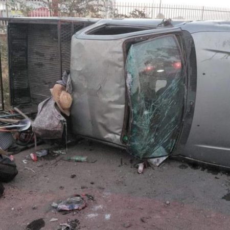 Vuelca camioneta que trasladaba jornaleros; hubo 11 heridos – El Occidental