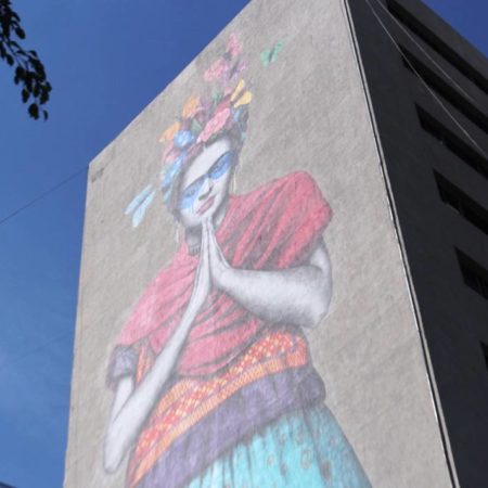 Frida y Cantinflas lucen a gran escala en calles de Guadalajara – El Occidental