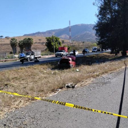 Bebé muere en volcadura en la carretera a Tepic – El Occidental