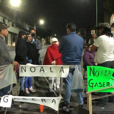 Vecinos de Ecatepec bloquean avenida; piden suspender construcción de gasera – El Occidental