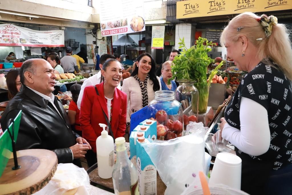 Claudia Sheinbaum desayuno Jalisco