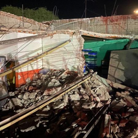 Fuerte explosión en un restaurante dejó en ruinas varios locales de San Isidro Mazatepec – El Occidental