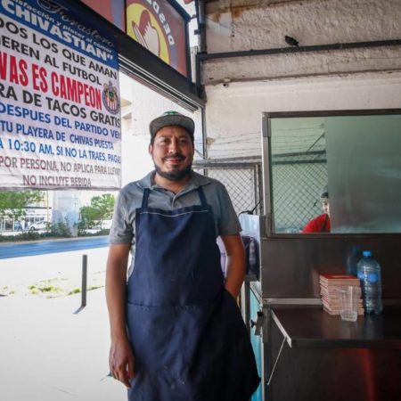 ¡Gratis! ‘Chivastian’, el negocio que promete regalar tacos si Chivas es campeón – El Occidental